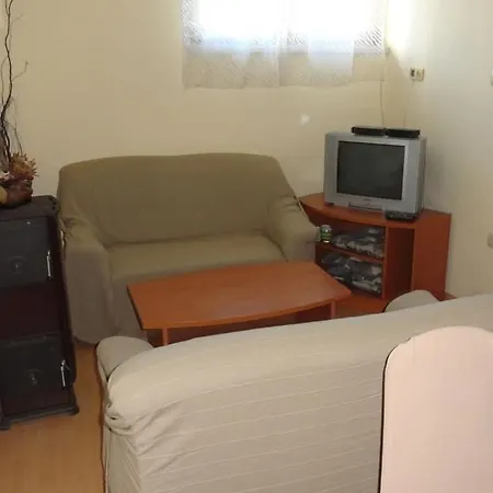 In Palit With Terrace, Air Conditioning, Wi-fi