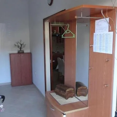 In Palit With Terrace, Air Conditioning, Wi-fi