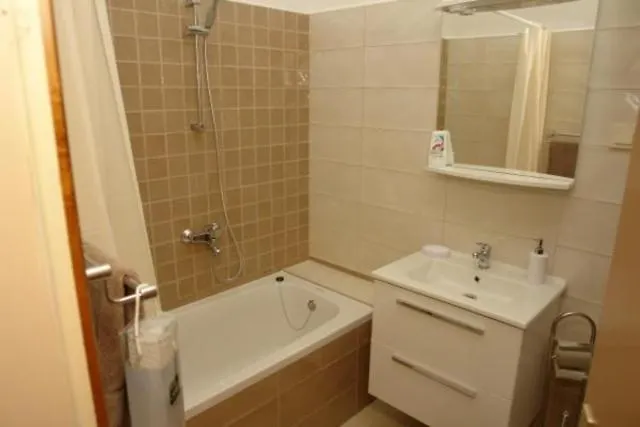 In With Terrace, Air Conditioning, Wi-fi