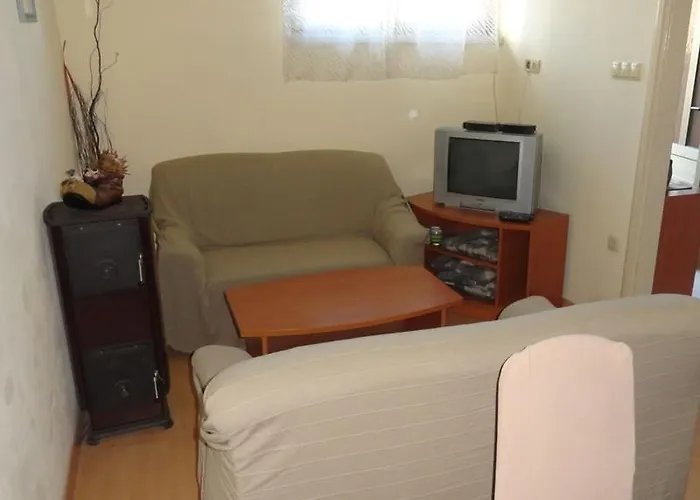 In With Terrace, Air Conditioning, Wi-fi