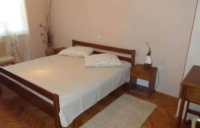 Apartmán In With Terrace, Air Conditioning, Wi-fi